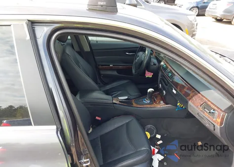 2006 BMW 330Xi from USA, damaged, VIN WBAVD33526KV62589